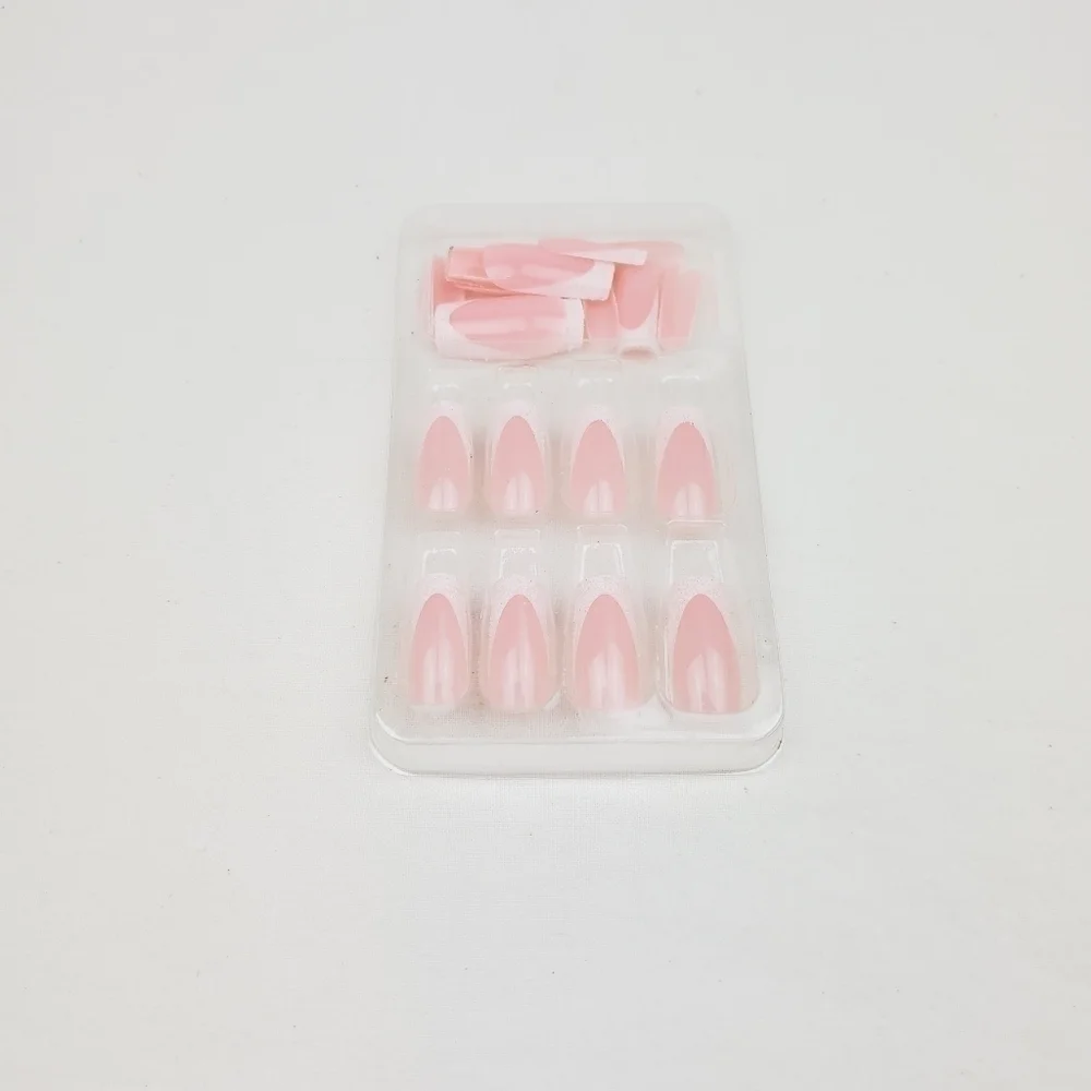 24 Pieces Fake Press On Nails